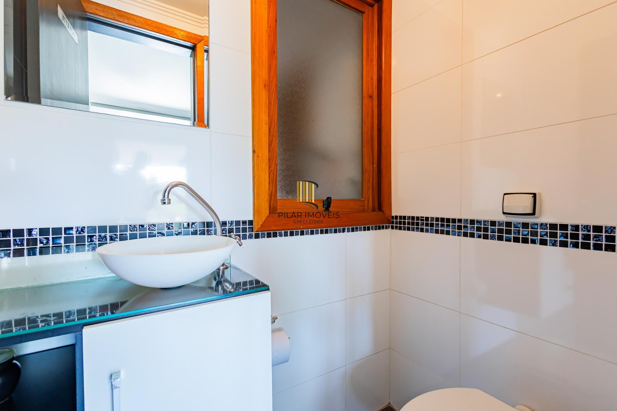 Apartamento com 92 m² no Menino Deus.