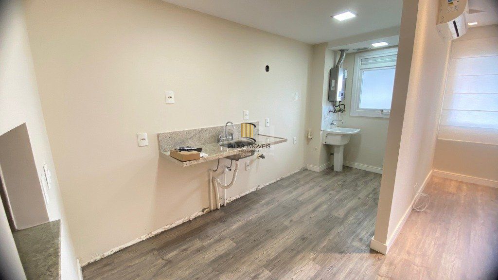 Apartamento para Venda - 61m², 2 dormitórios, sendo 1 suites, 1 vaga - Jardim Lindóia