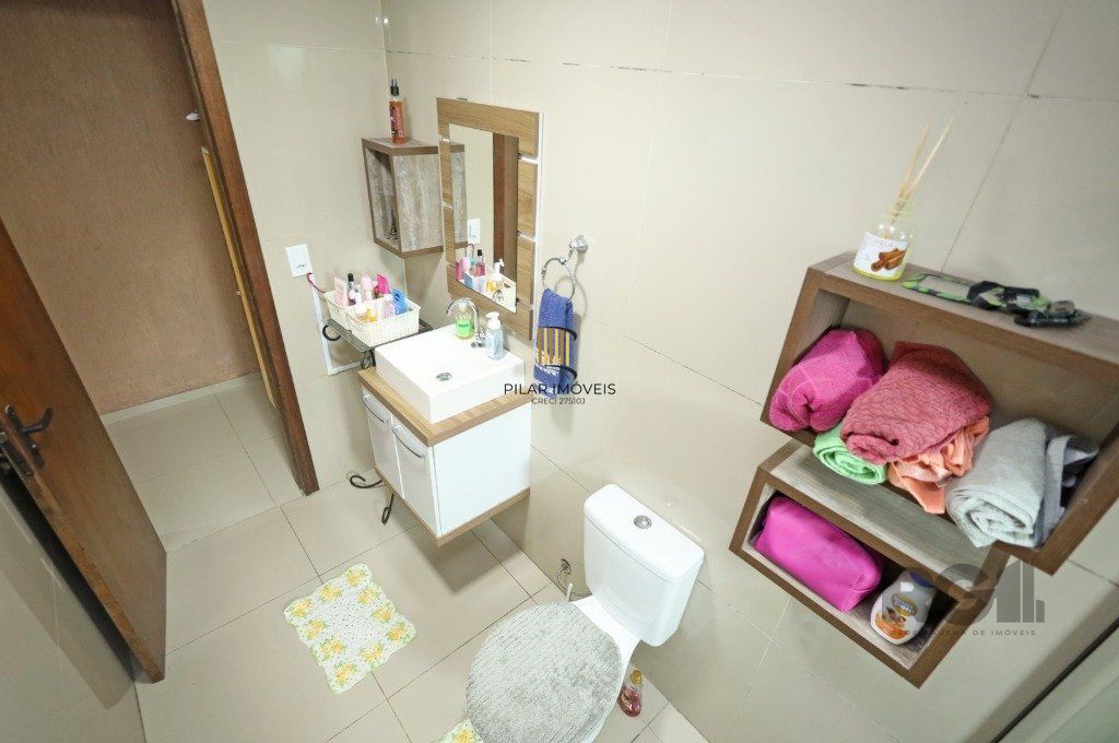 Excelente casa de 65m², toda reformada,  com 2 dormitórios