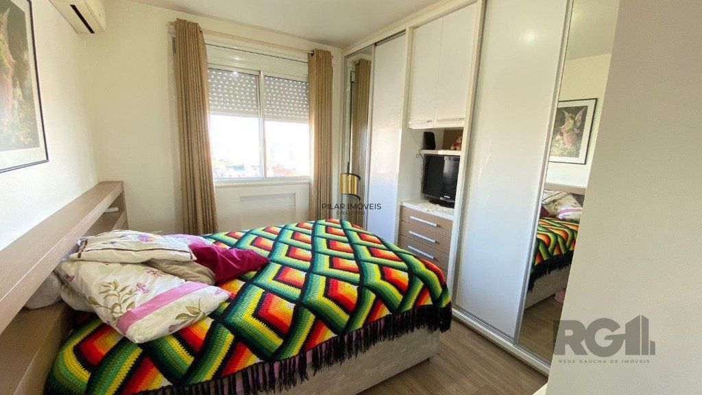 Apartamento 2 dormitórios no bairro Vila Ipiranga