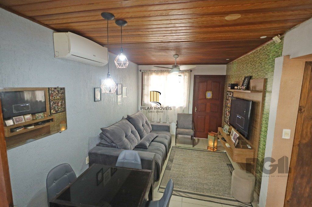 Excelente casa de 65m², toda reformada,  com 2 dormitórios