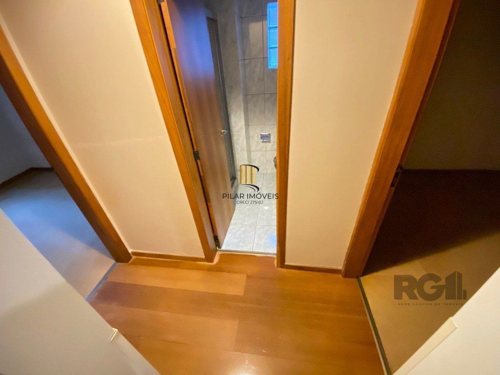 Amplo apartamento de 2 dormitórios no Petrópolis