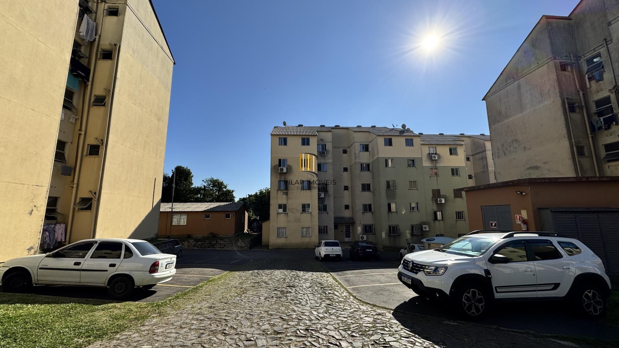 Apartamento Térreo com 2 dormitórios Semi Mobiliado