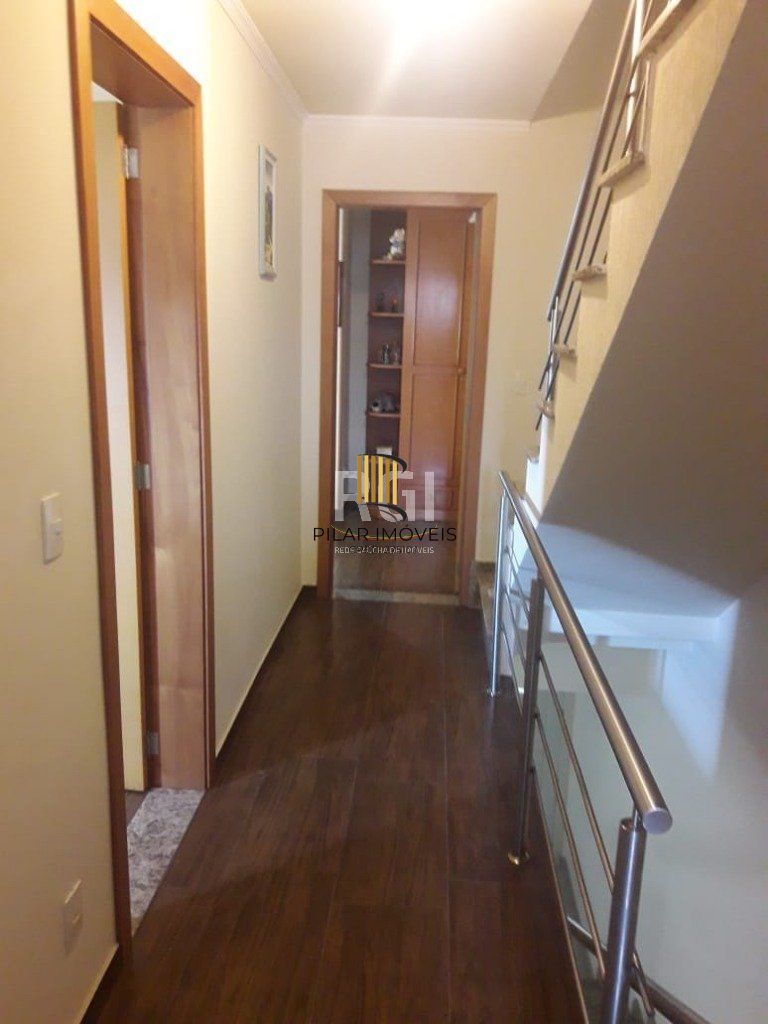 Sobrado para Venda - 245m², 4 dormitórios, sendo 1 suites, 3 vagas - Jardim Itu