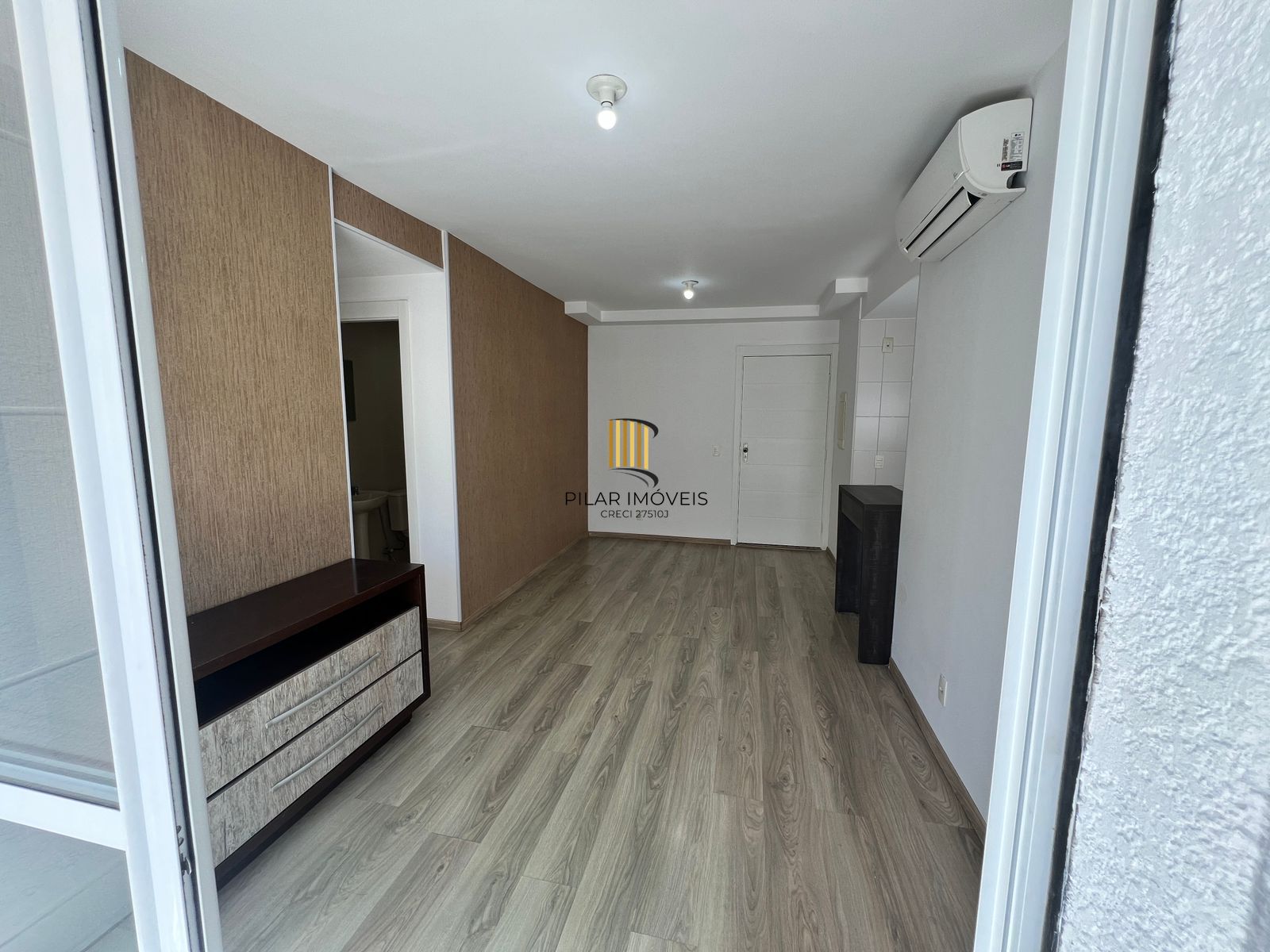 Apartamento 2 Dormitórios semi mobiliado