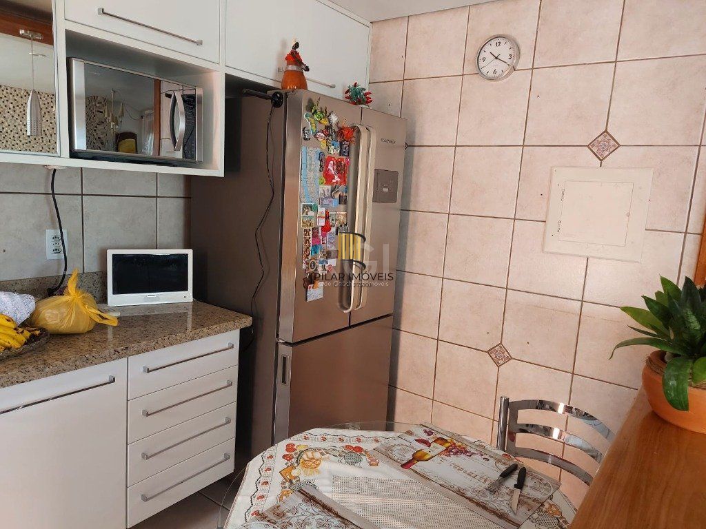 Casa Condominio para Venda - 234m², 3 dormitórios, sendo 1 suites, 2 vagas