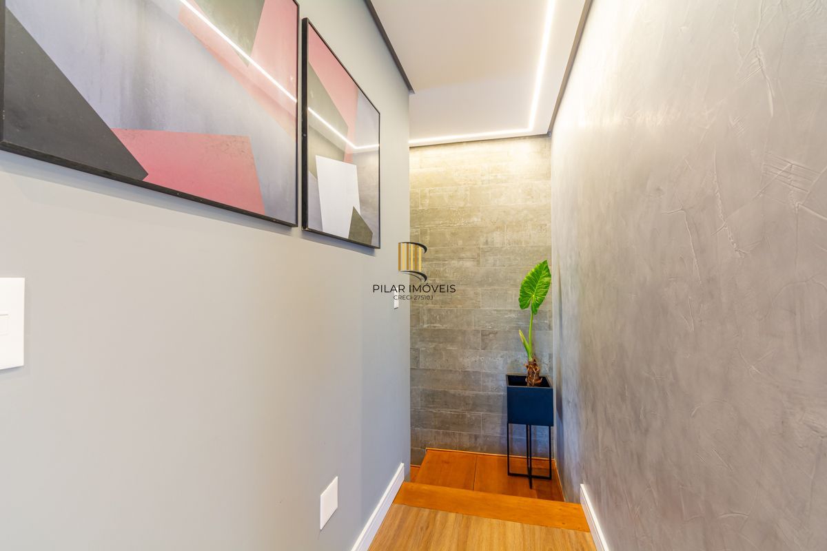 Casa de alto padrão no condomínio Vale dos Lírios