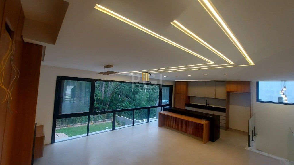 Casa Condominio para Venda - 330m², 3 dormitórios, sendo 3 suites, 2 vagas - Querência