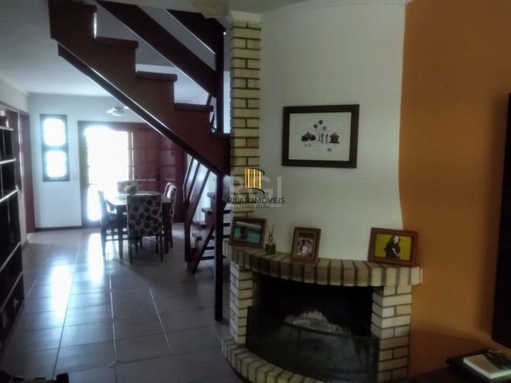Casa para Venda - 188m², 3 dormitórios, sendo 1 suites, 2 vagas - Ipanema