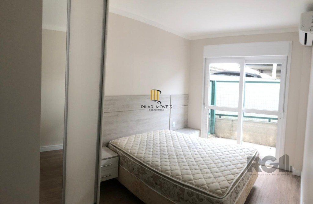 Lindo apartamento MOBILIADO E EQUIPADO com pátio.