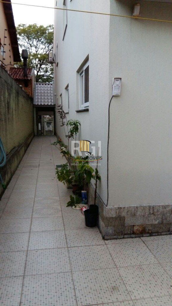 Sobrado para Venda - 245m², 4 dormitórios, sendo 1 suites, 3 vagas - Jardim Itu