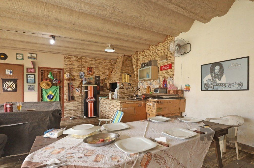 Excelente casa de 65m², toda reformada,  com 2 dormitórios