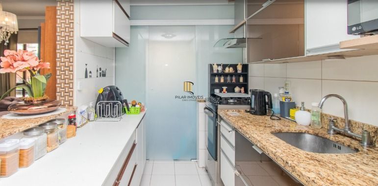 Excelente apartamento de 2 Dormitórios com 2 vagas a 50mts do Bourbon Country