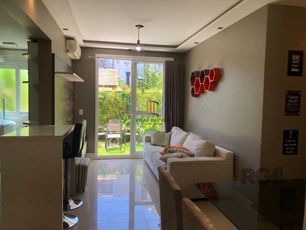 Apartamento com pátio 2 quartos (1 suites) churrasqueira e vaga. Infra completa