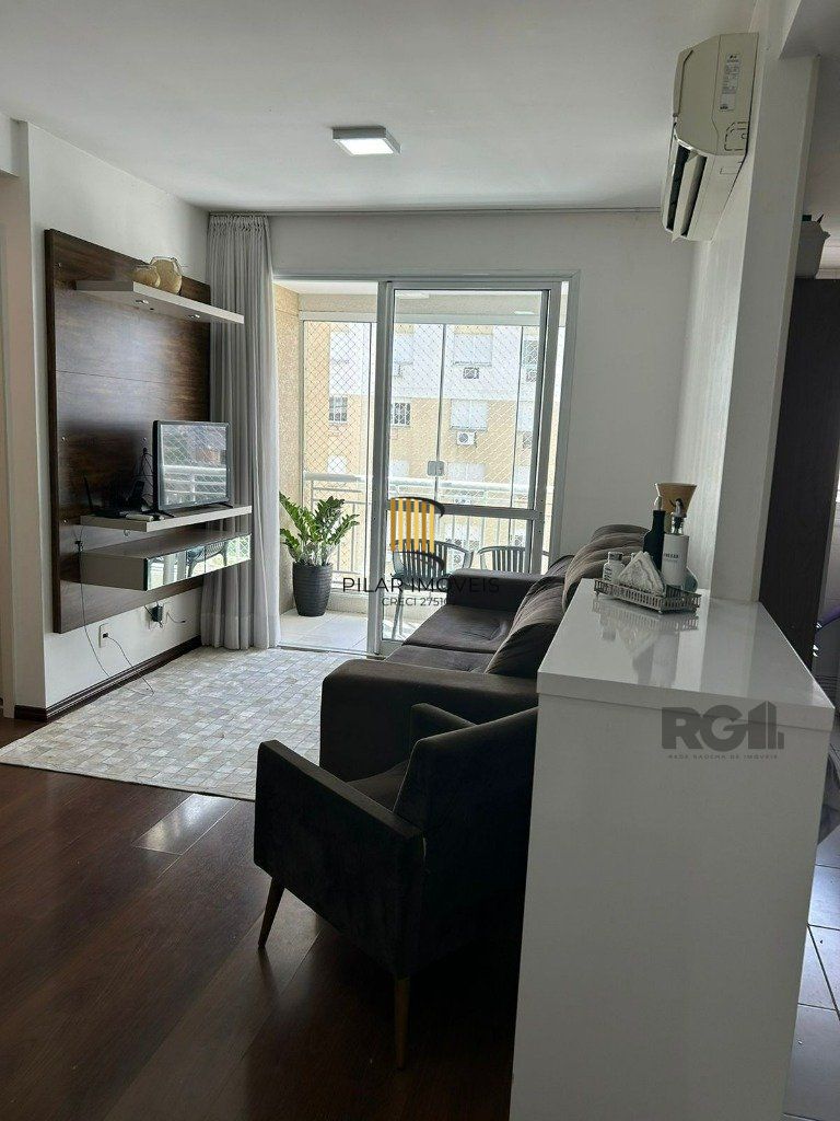 Apartamento 2 Dormitório(s) Bairro Vila Ipiranga