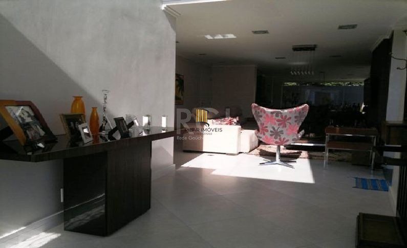Casa Condominio para Venda - 380m², 3 dormitórios, sendo 3 suítes e 3 vagas