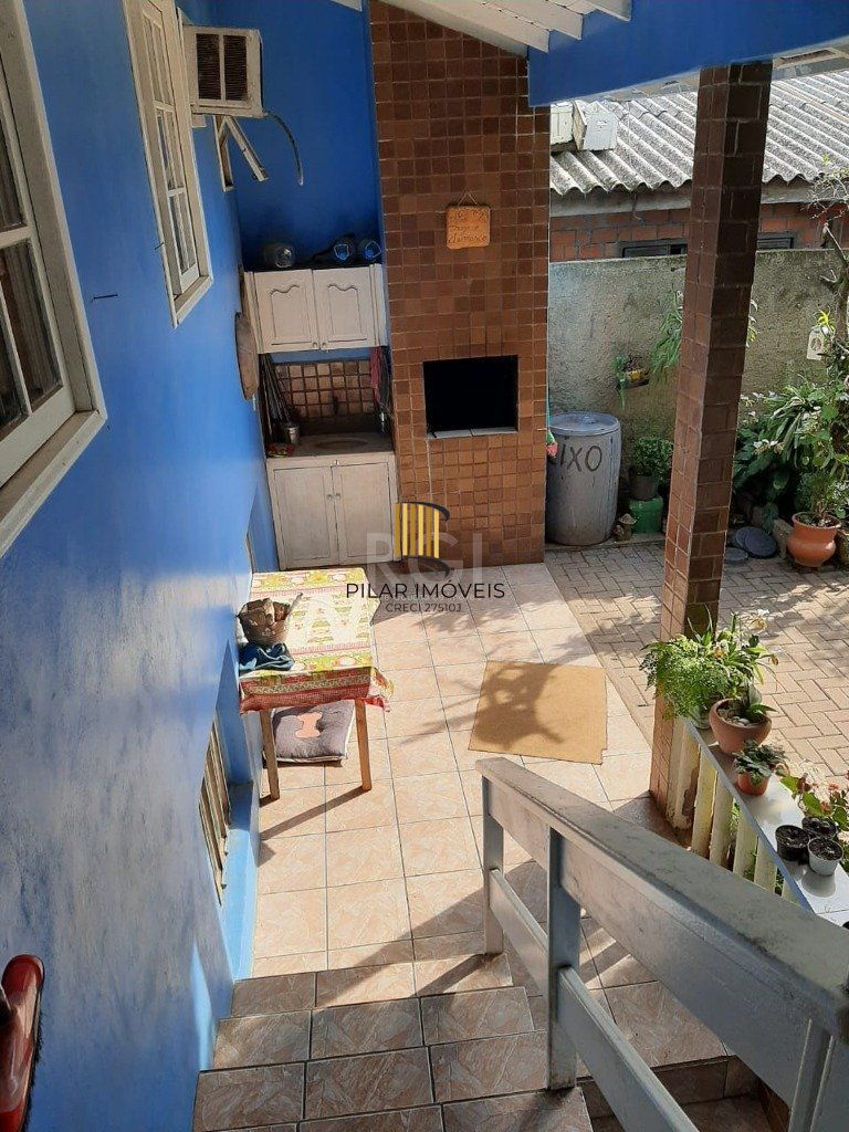 Casa  270m², 3 dormitórios, sendo 1 suites, 5 vagas - Recanto Corcunda