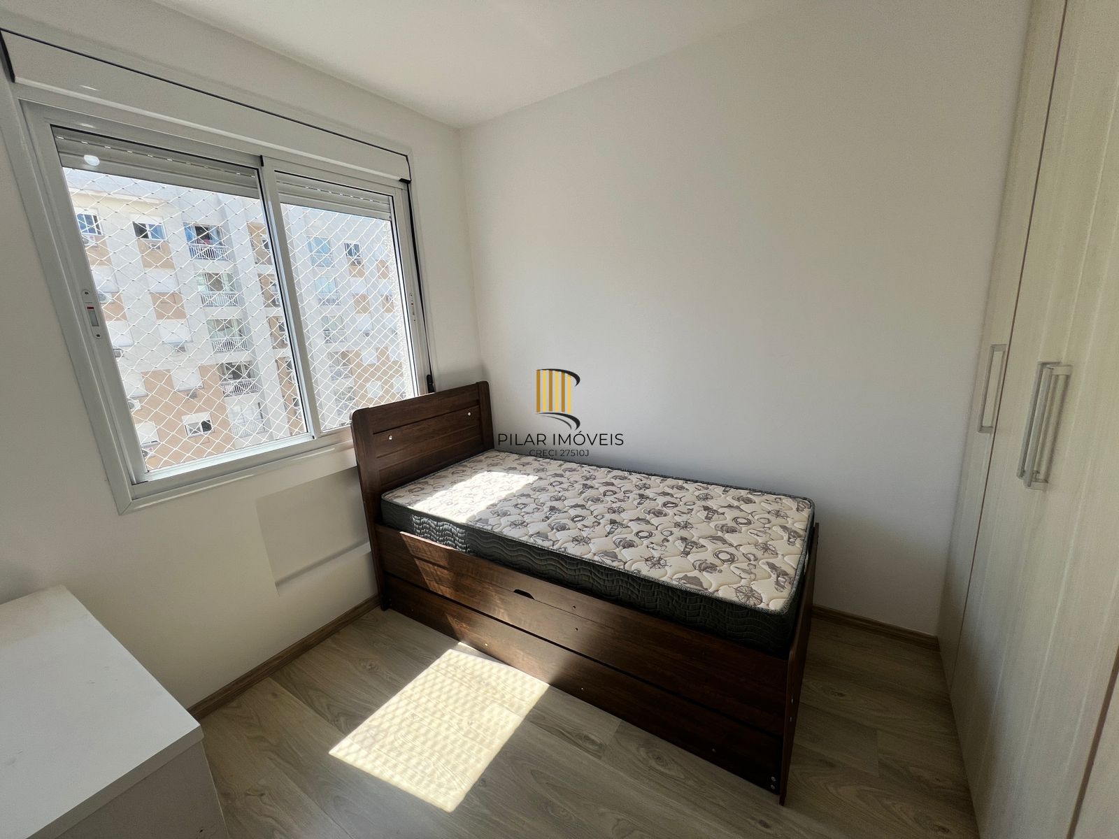 Apartamento 2 Dormitórios semi mobiliado