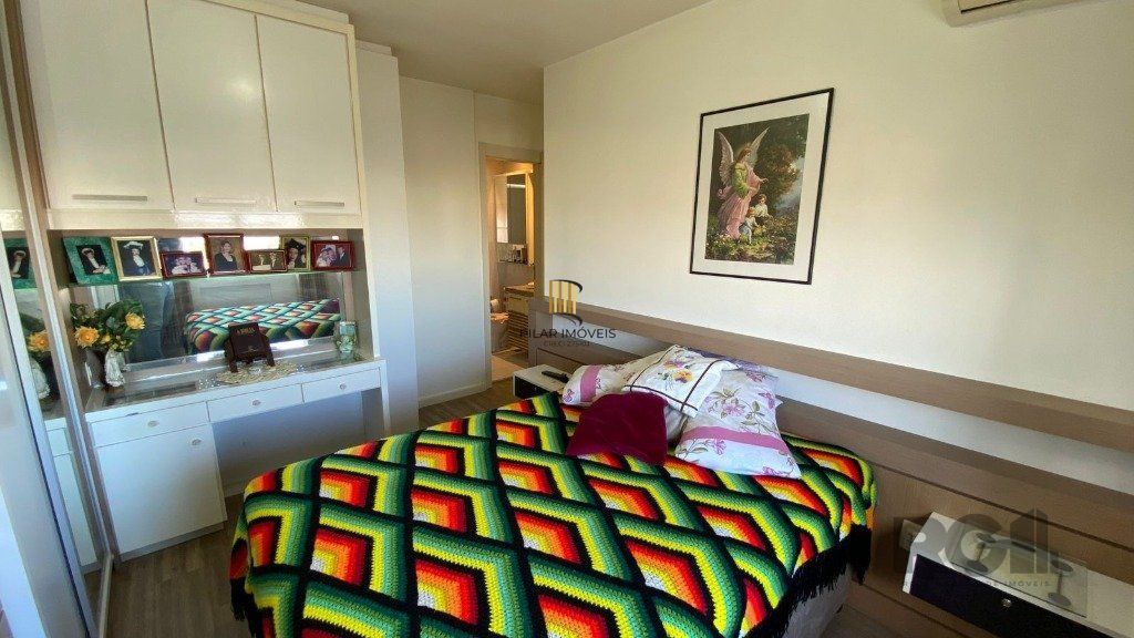 Apartamento 2 dormitórios no bairro Vila Ipiranga