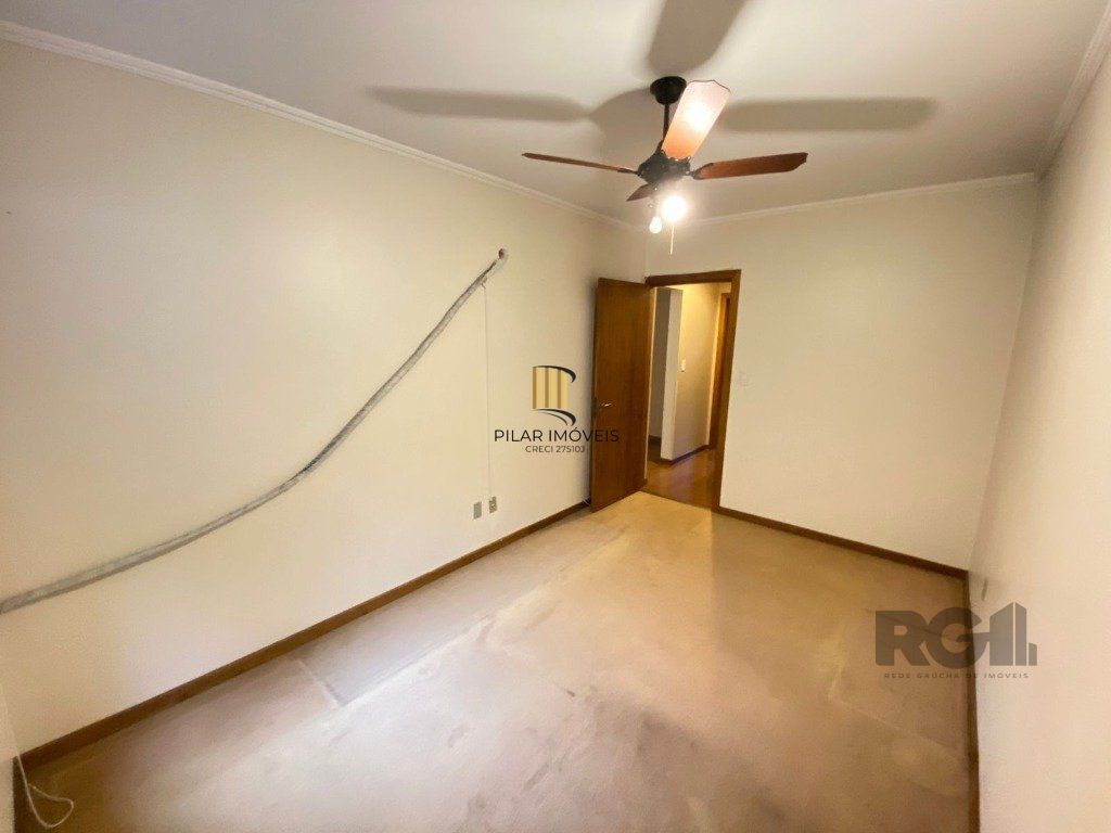 Amplo apartamento de 2 dormitórios no Petrópolis