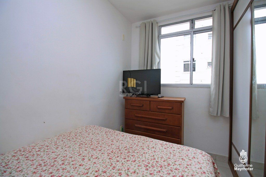 Apartamento para Venda - 48m², 2 dormitórios, 1 vaga - Morro Santana