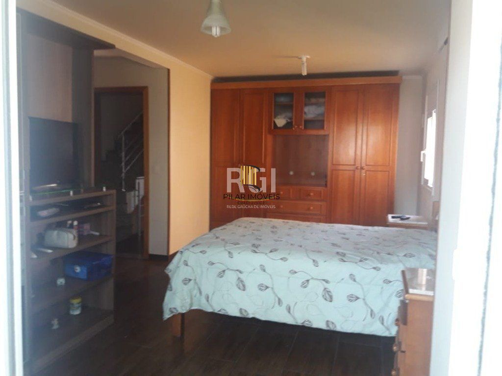 Sobrado para Venda - 245m², 4 dormitórios, sendo 1 suites, 3 vagas - Jardim Itu