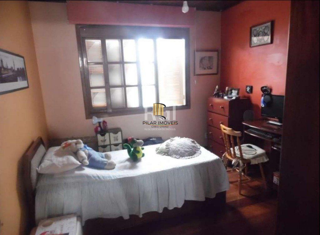 Casa para Venda - 150m², 3 dormitórios, sendo 1 suites, 5 vagas - Vila Ipiranga