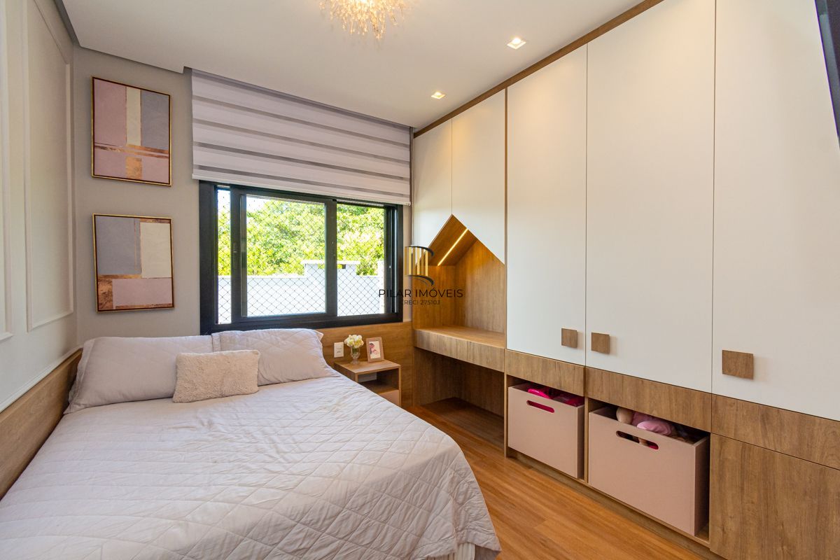 Casa de alto padrão no condomínio Vale dos Lírios