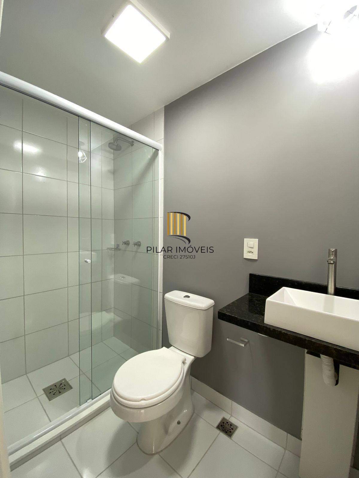 Apartamento 3 dormitórios no bairro Humaitá