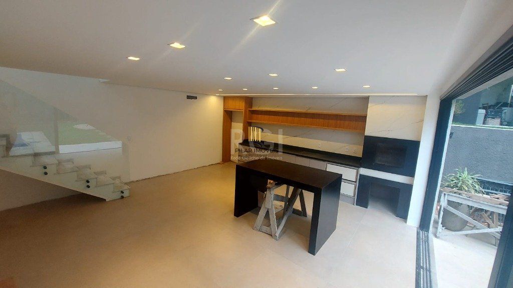 Casa Condominio para Venda - 330m², 3 dormitórios, sendo 3 suites, 2 vagas - Querência