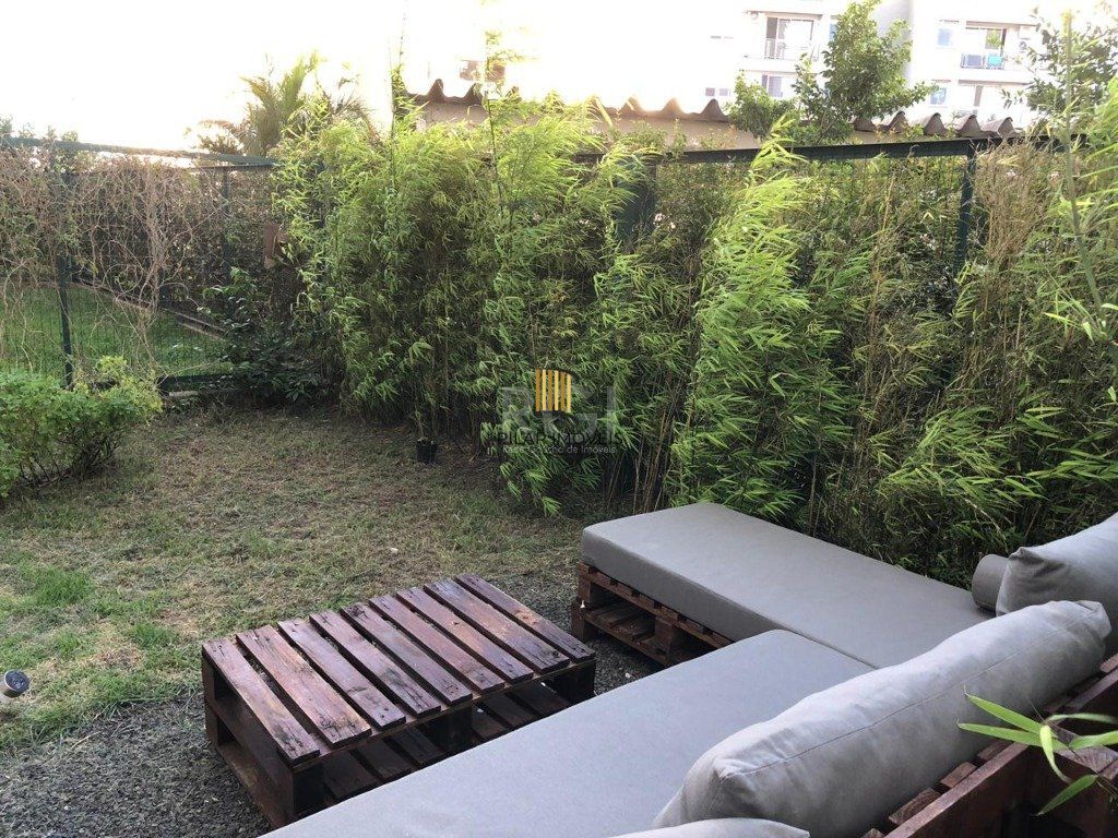 Apartamento 2 dormitórios no bairro Jardim Sabará