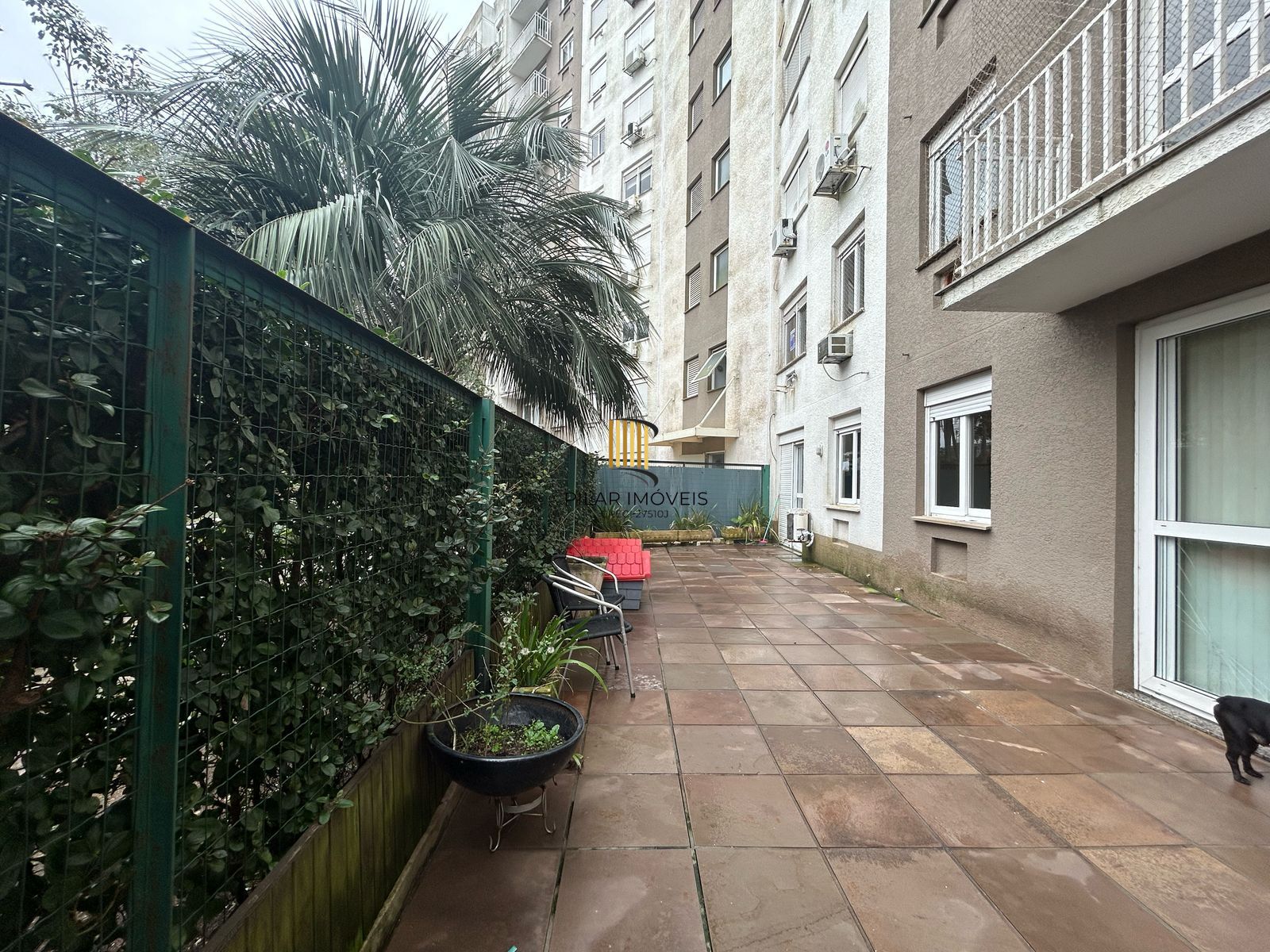 Apartamento garden com pátio gigante. Infra completa, a 5 min do Iguatemi.