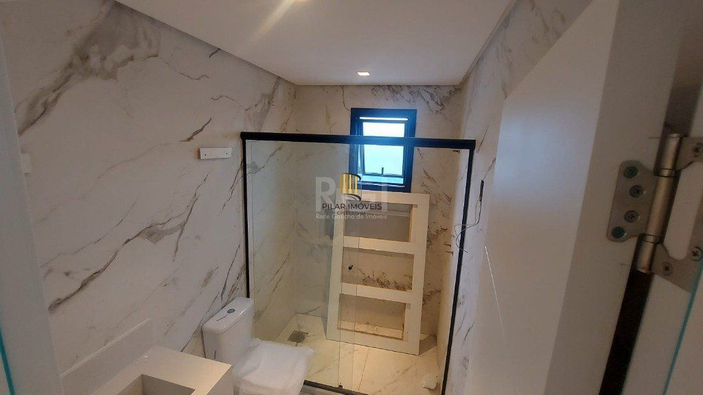 Casa Condominio para Venda - 330m², 3 dormitórios, sendo 3 suites, 2 vagas - Querência