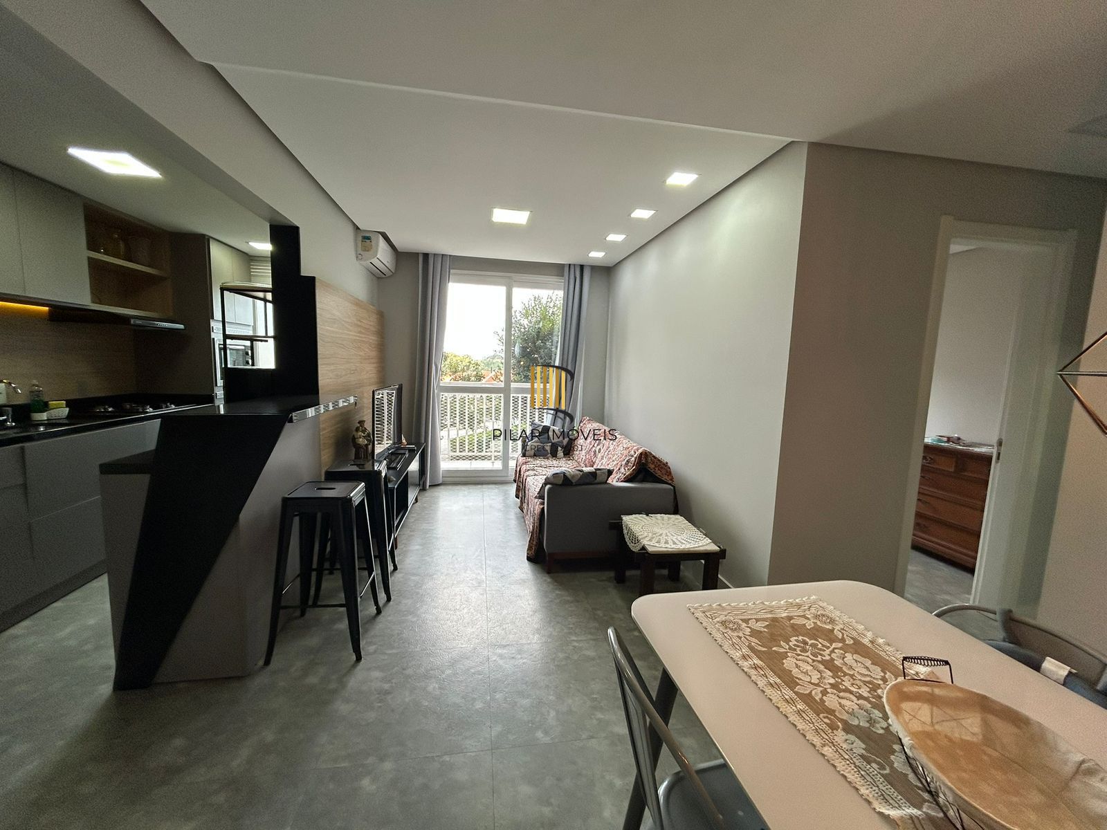 Lindo apartamento semi mobiliado, infra completa e a apenas 4 min do Iguatemi