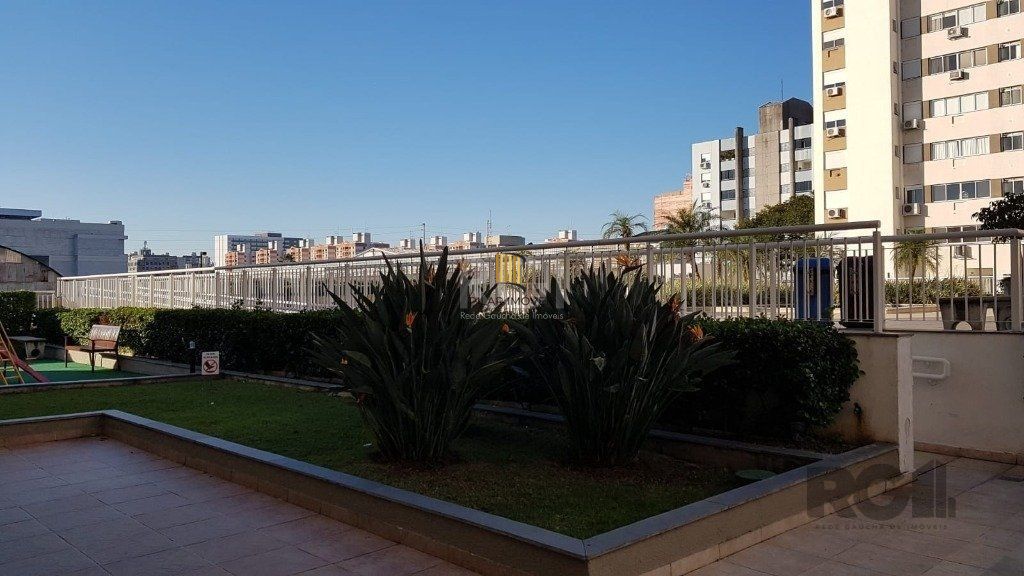 Apartamento para Venda - 54m², 2 dormitórios, 1 vaga - Passo da Areia