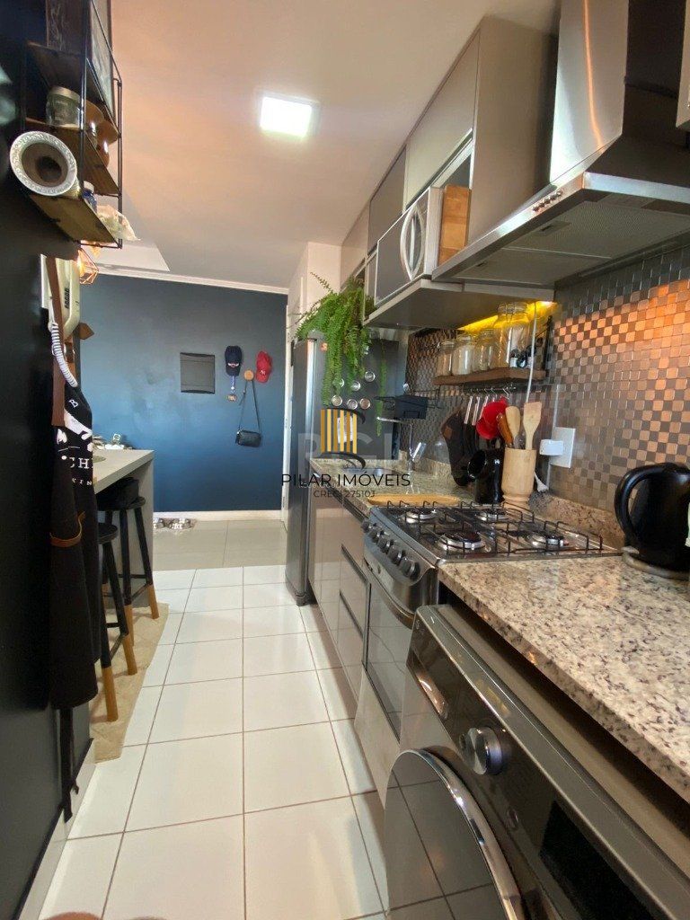 Apartamento para Venda - 65m², 2 dormitórios, sendo 1 suites, 1 vaga - Humaitá