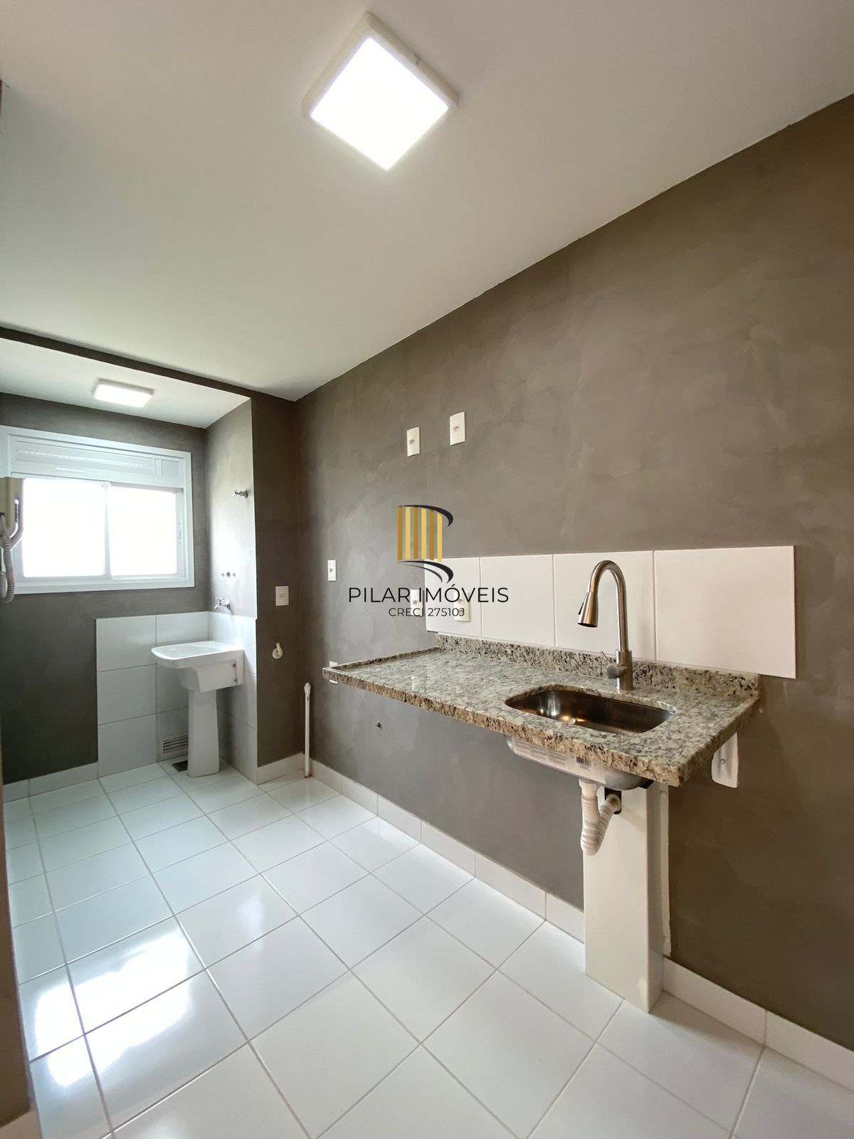 Apartamento 3 dormitórios no bairro Humaitá