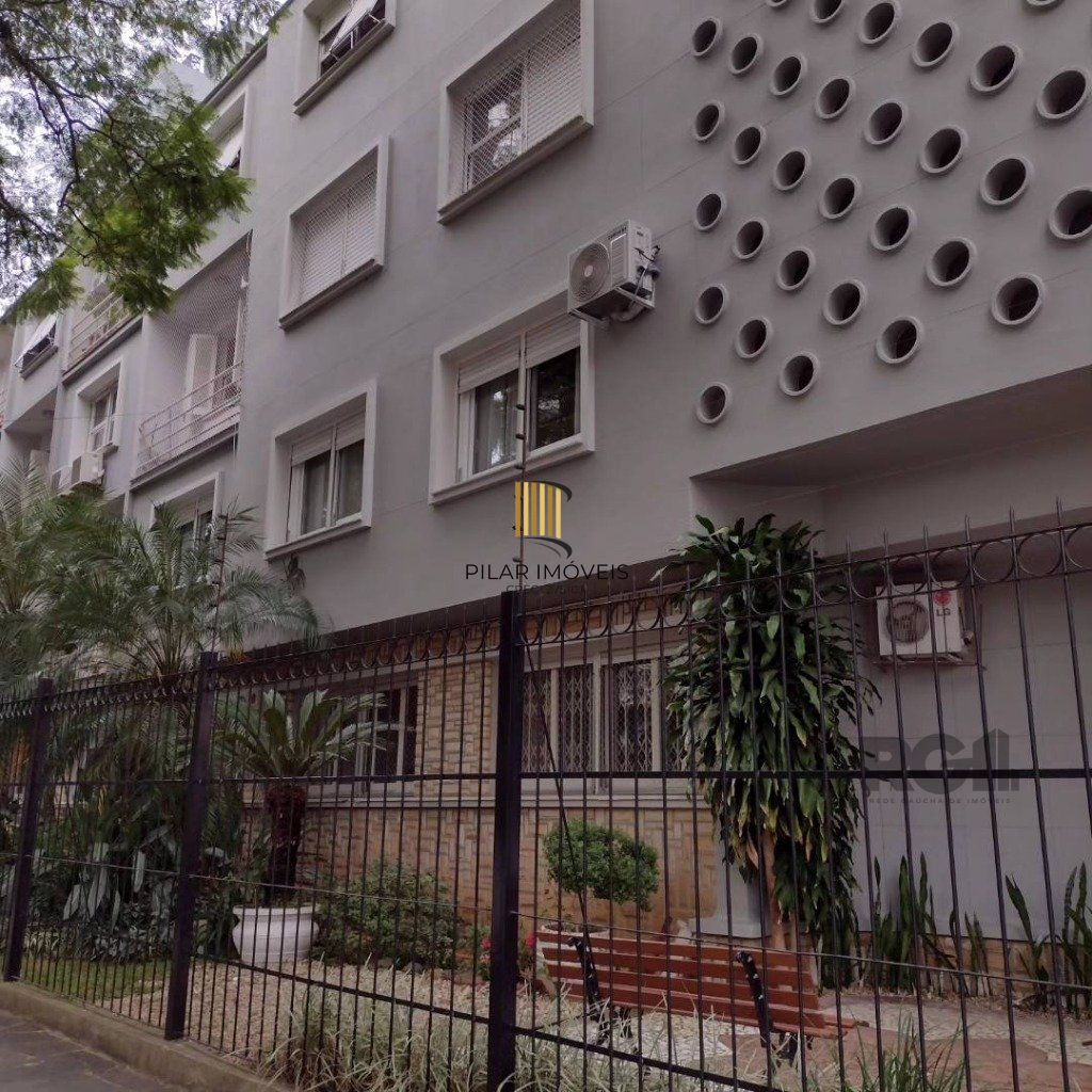 Apartamento no bairro Auxiliadora de 2 dormitórios ( 1 suíte)