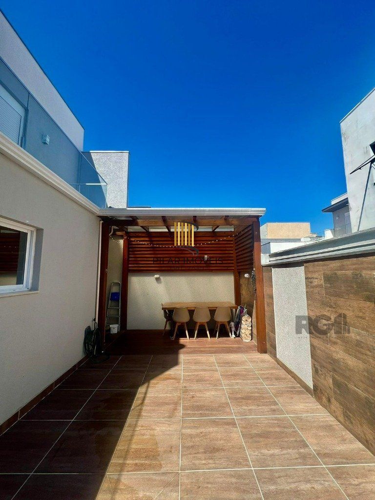 Casa em condomínio fechado
