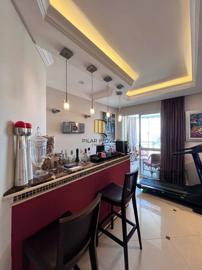 Apartamento 3 dormitórios no bairro Centro