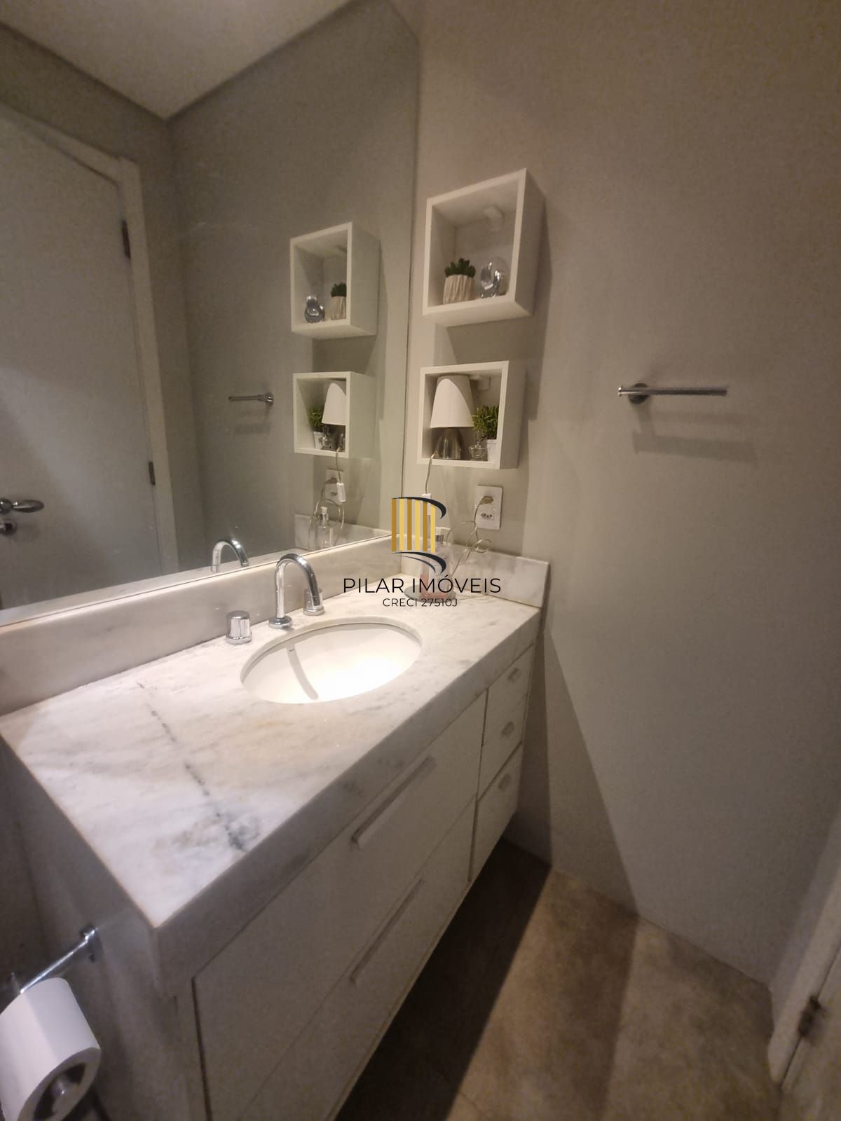 Apartamento para Venda - 56m², 2 dormitórios, sendo 1 suites, 1 vaga - Jardim Itu Sabará