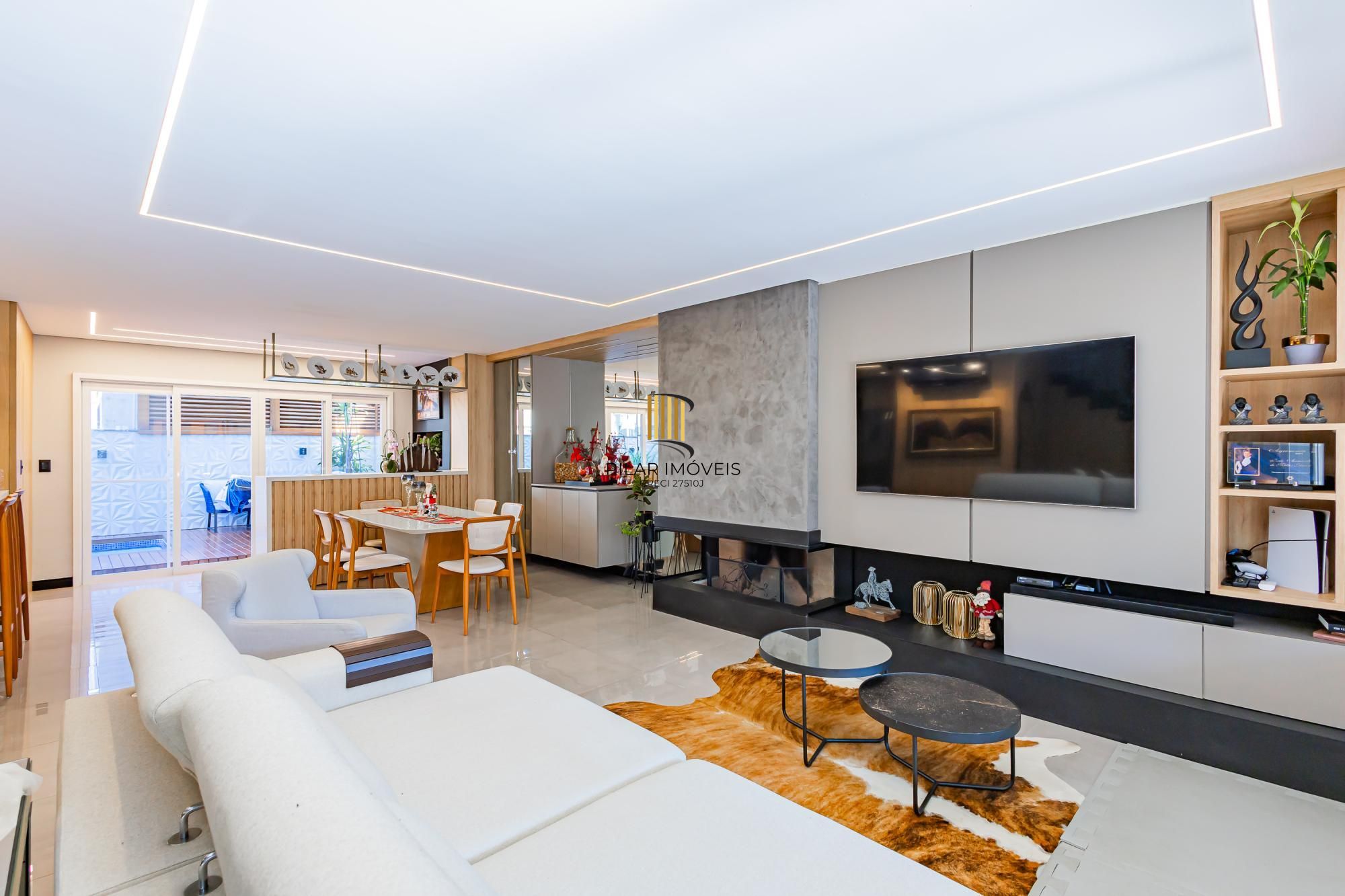 CASA 100% MOBILIADA NO VALE SOS LÍRIOS