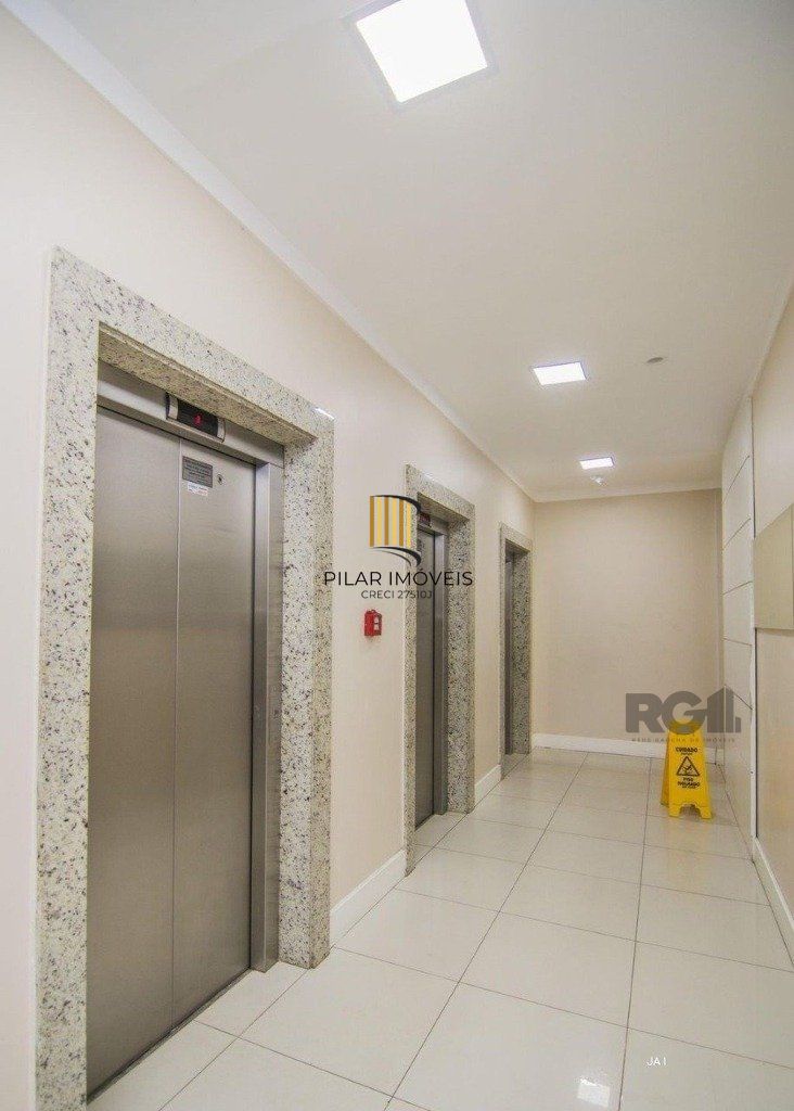 Apartamento 2 dormitórios no bairro Vila Ipiranga