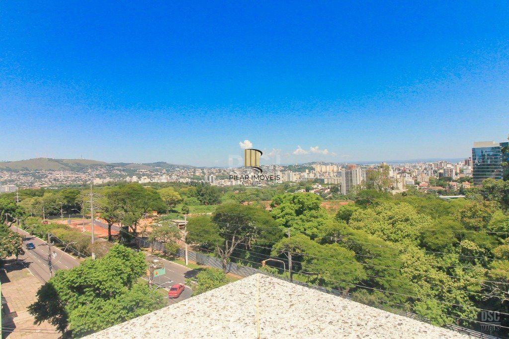Cobertura 3 dormitórios no bairro Petrópolis