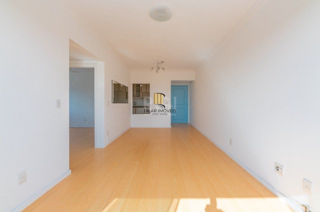 Apartamento para Venda - 71m², 2 dormitórios, 2 vagas - Teresópolis - Pilar Imóveis