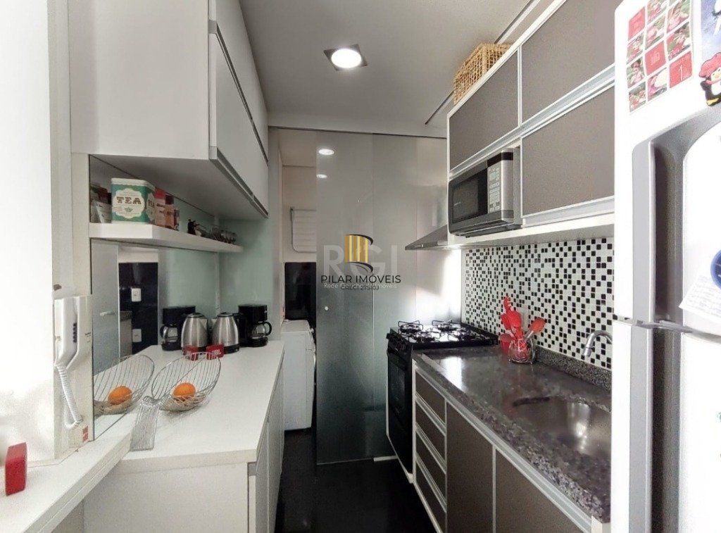 Apartamento para Venda - 67.03m², 3 dormitórios, sendo 1 suites, 1 vaga - Humaitá