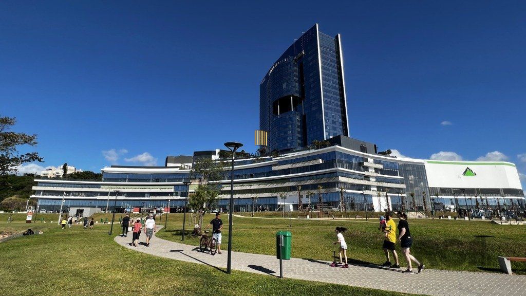 Sala comercial no PONTAL