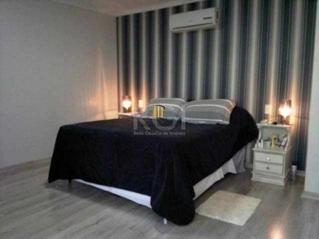 Casa Condominio para Venda - 380m², 3 dormitórios, sendo 3 suítes e 3 vagas