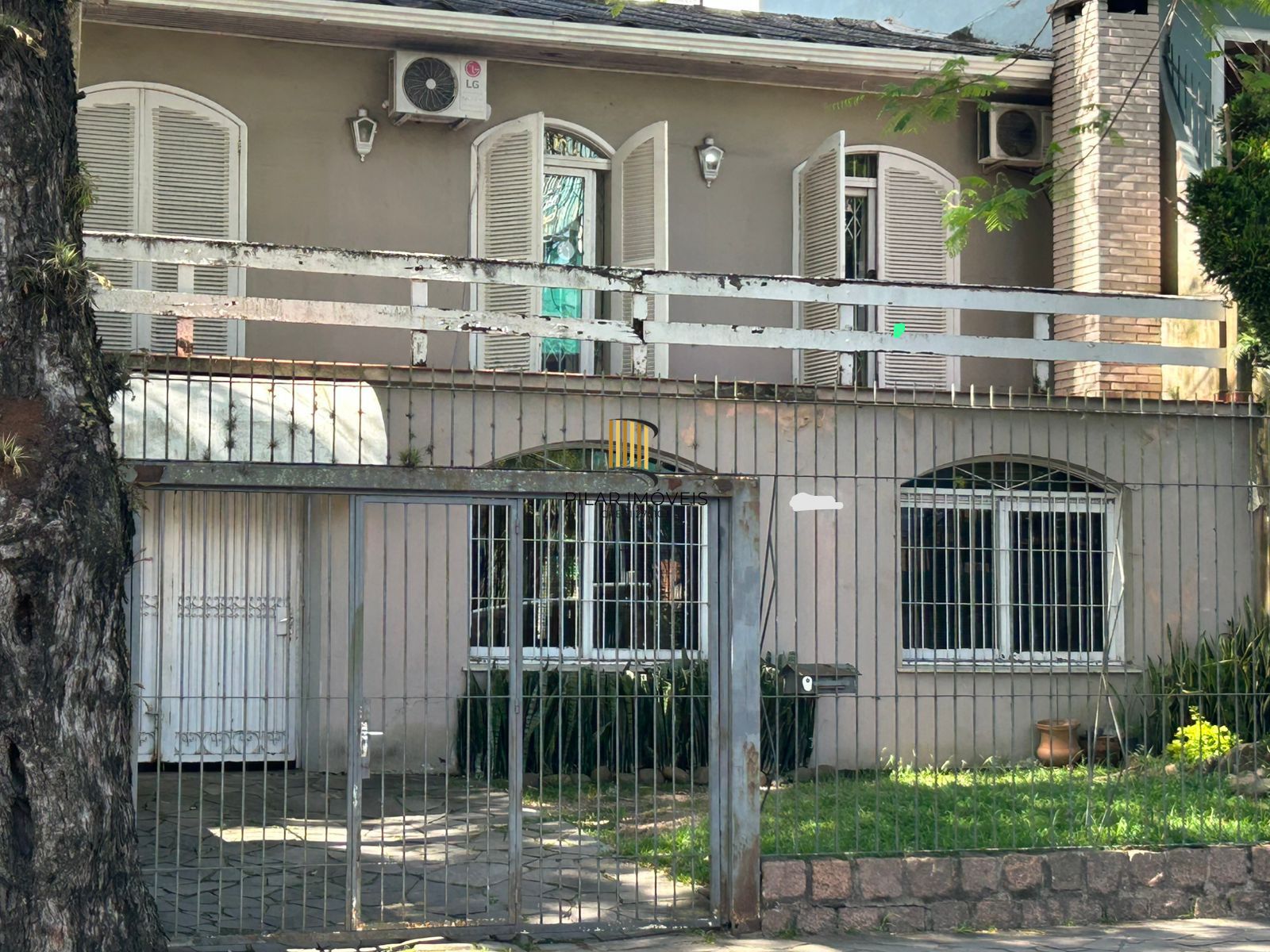 Casa com 260m² – Excelente localização para moradia ou comércio!