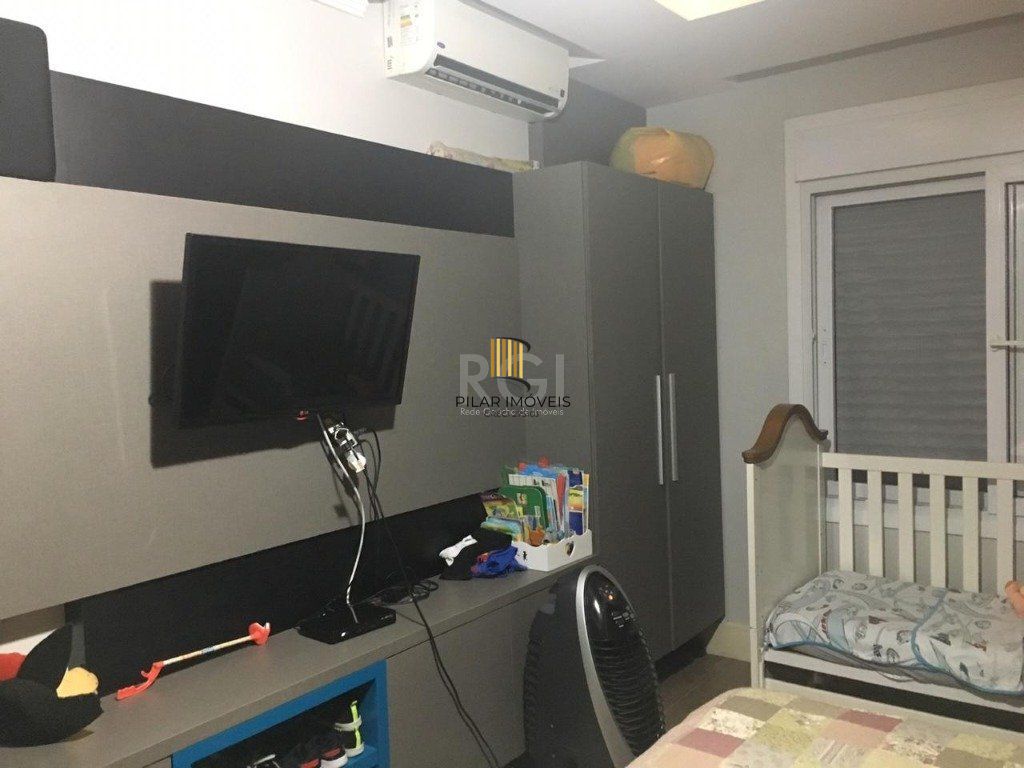 Casa para Venda - 230m², 3 dormitórios, sendo 3 suites, 3 vagas - Chácara das Pedras